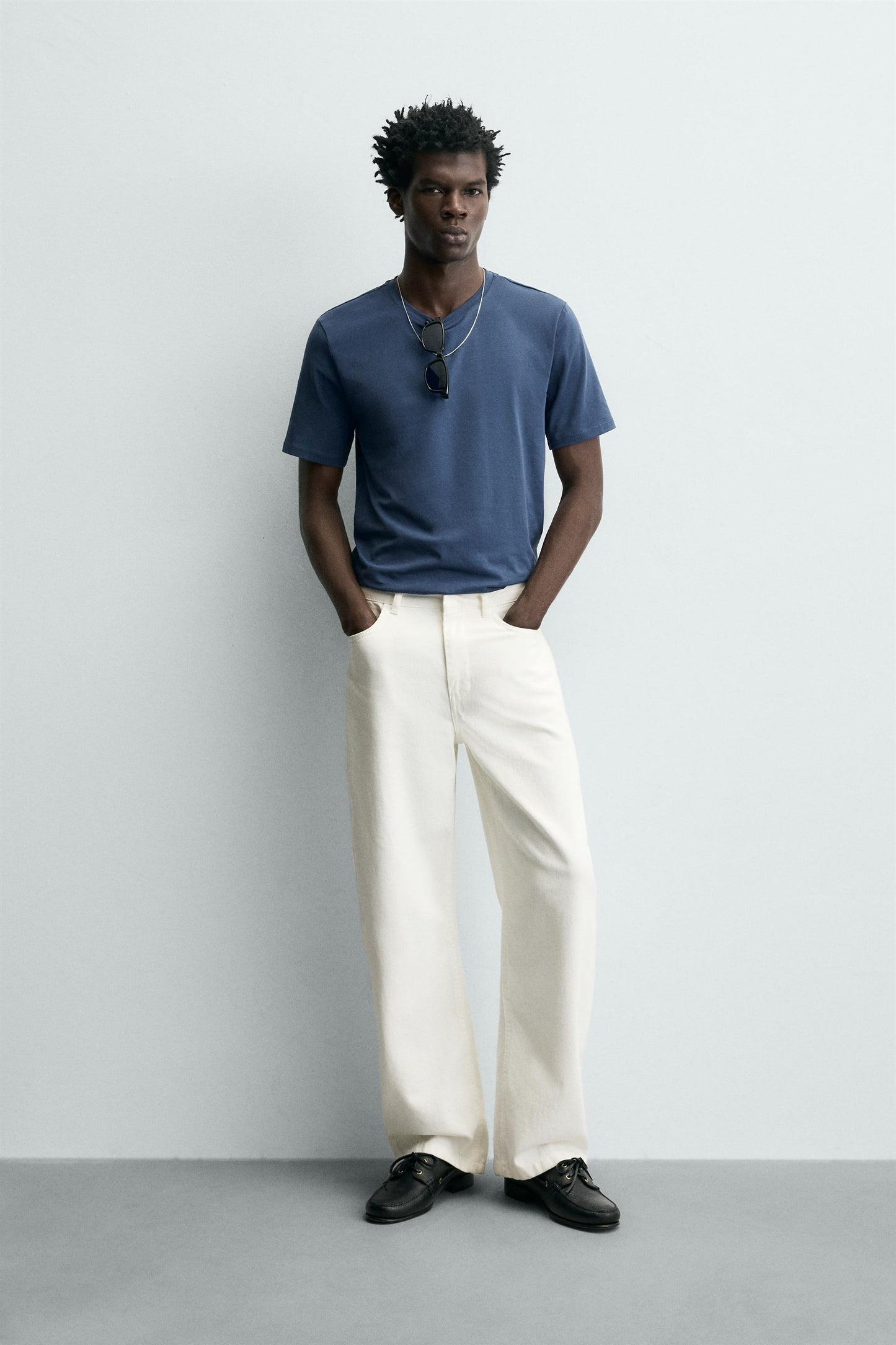 T-SHIRT SLIM FIT BÁSICA /01