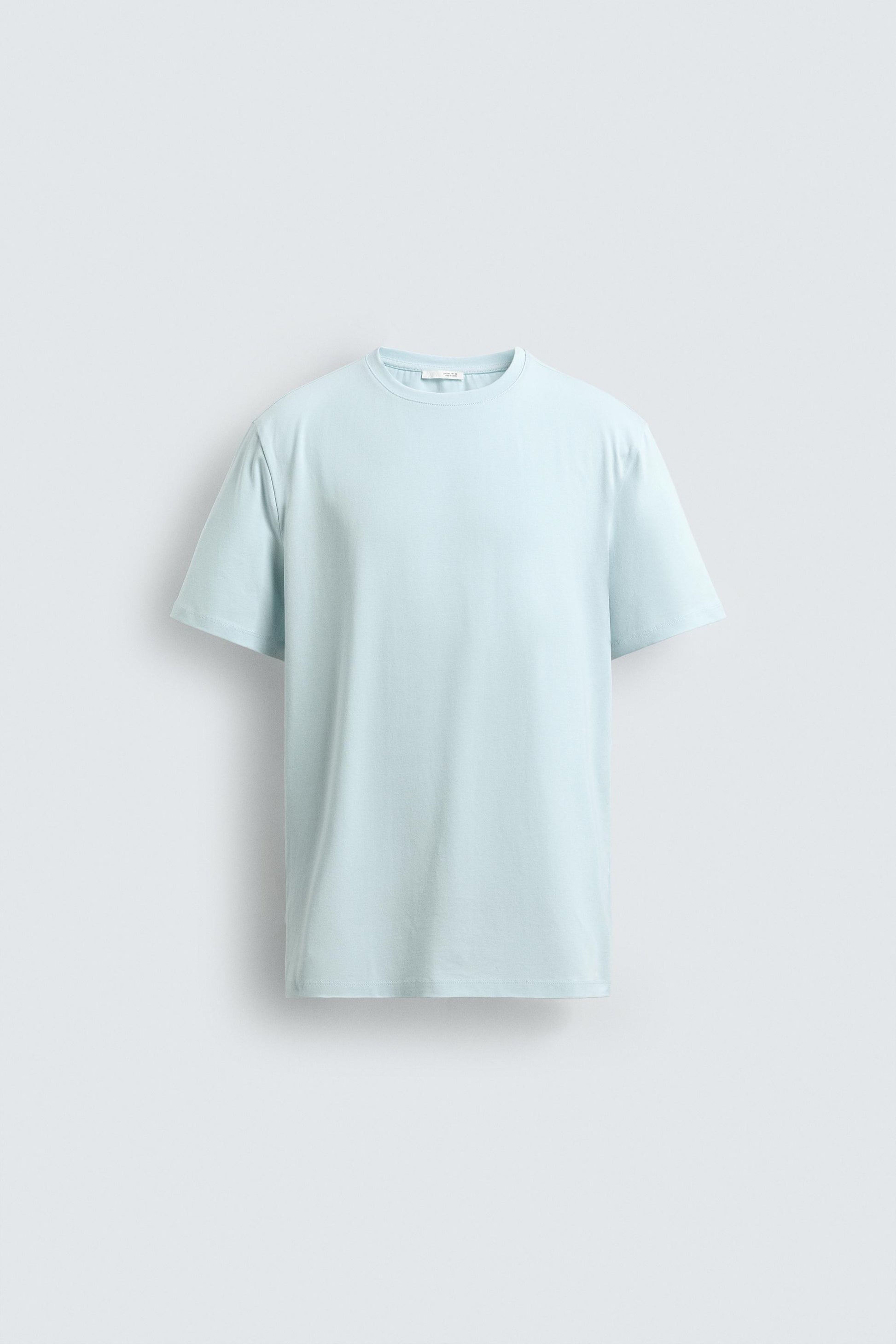 T-SHIRT SLIM FIT BÁSICA /01