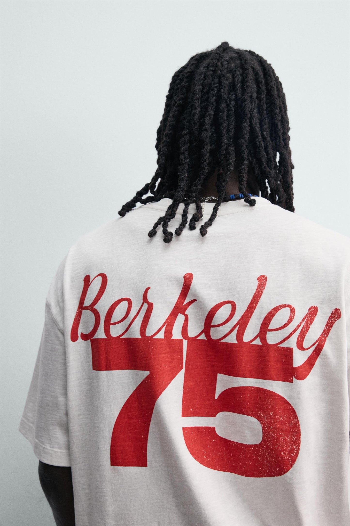 T-SHIRT COM ESTAMPADOS LAVADOS