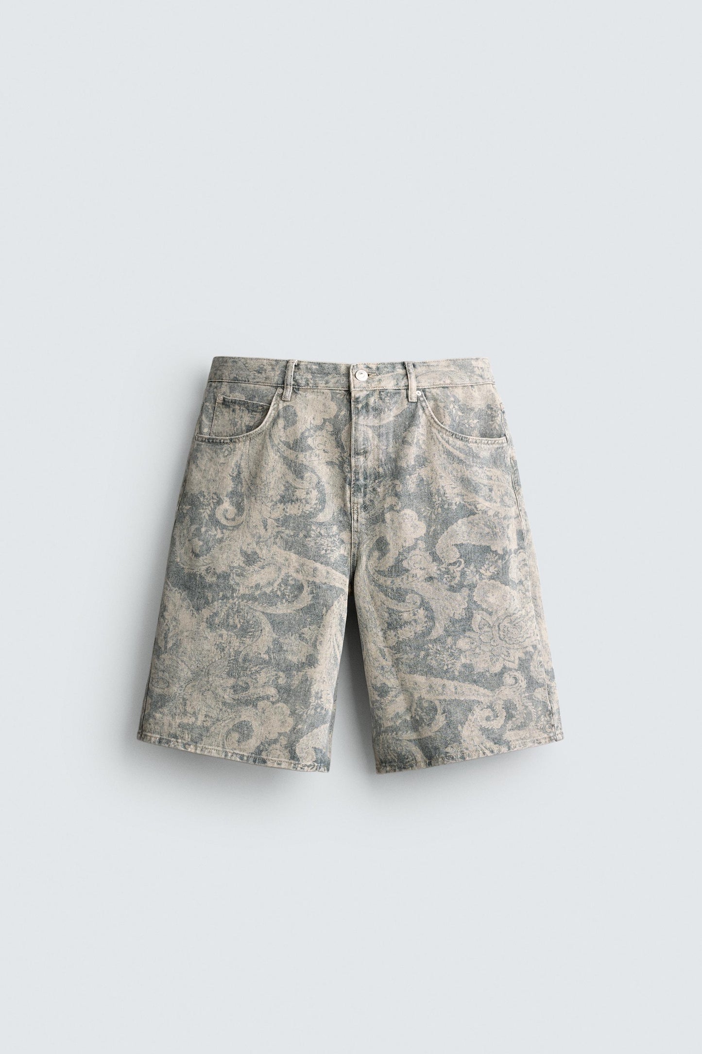 CALÇÕES BERMUDA BAGGY FIT COM ESTAMPADO PAISLEY