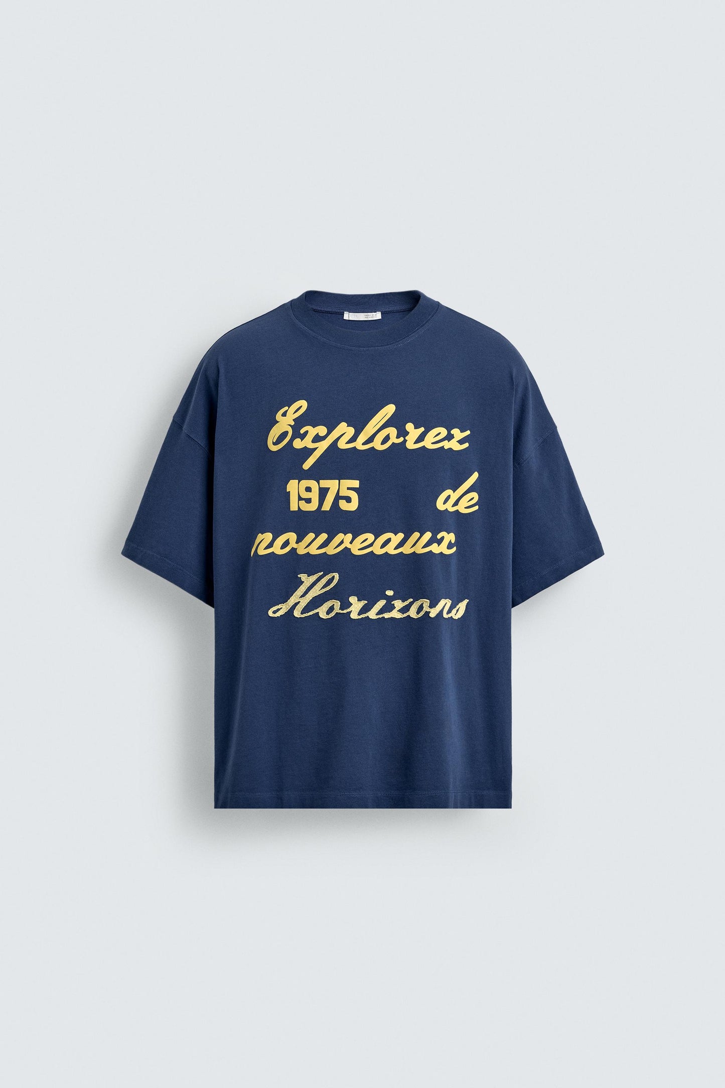 T-SHIRT BORDADO ESTAMPADO COMBINADOS