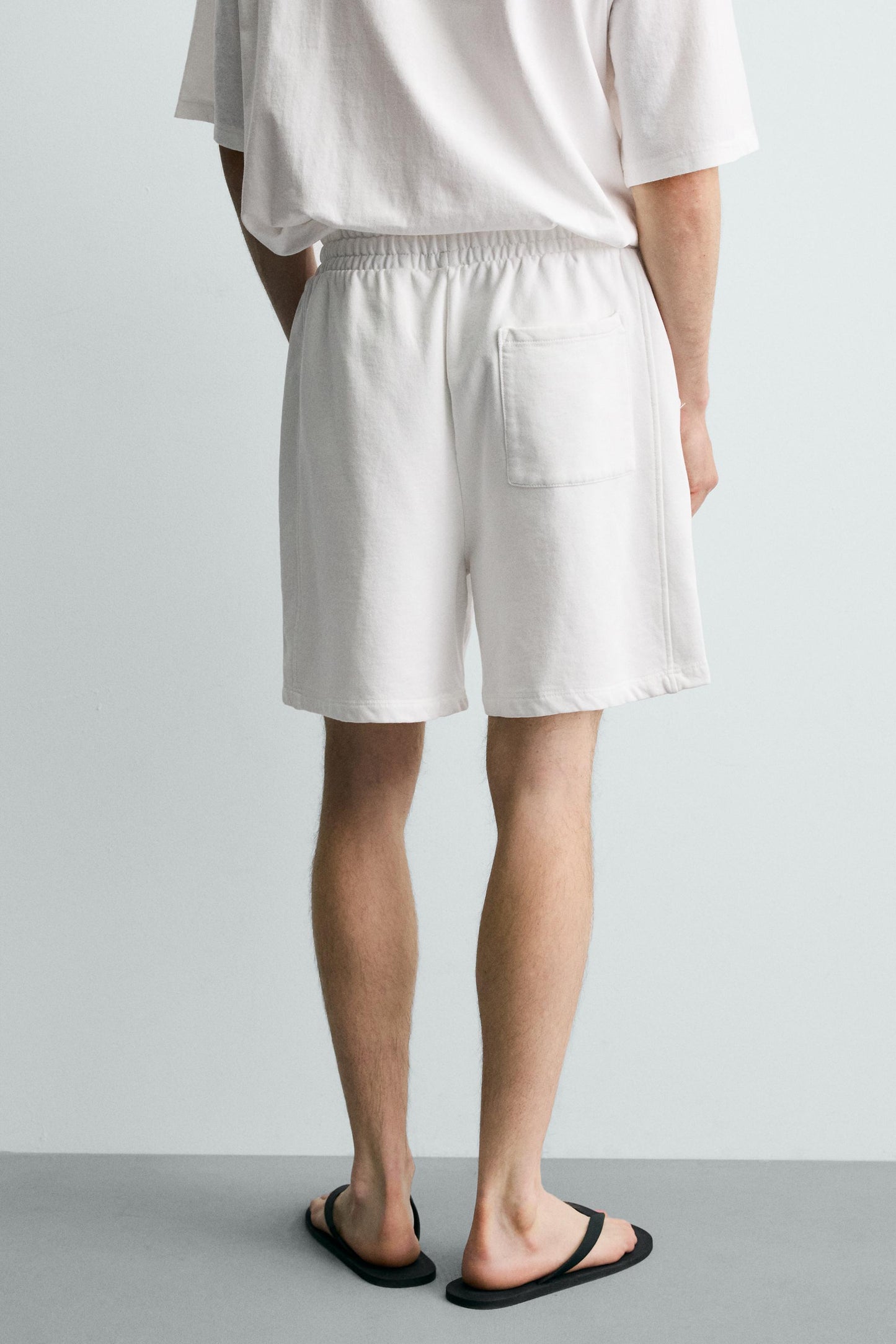 CALÇÕES BERMUDA JOGGER BÁSICOS LAVADOS