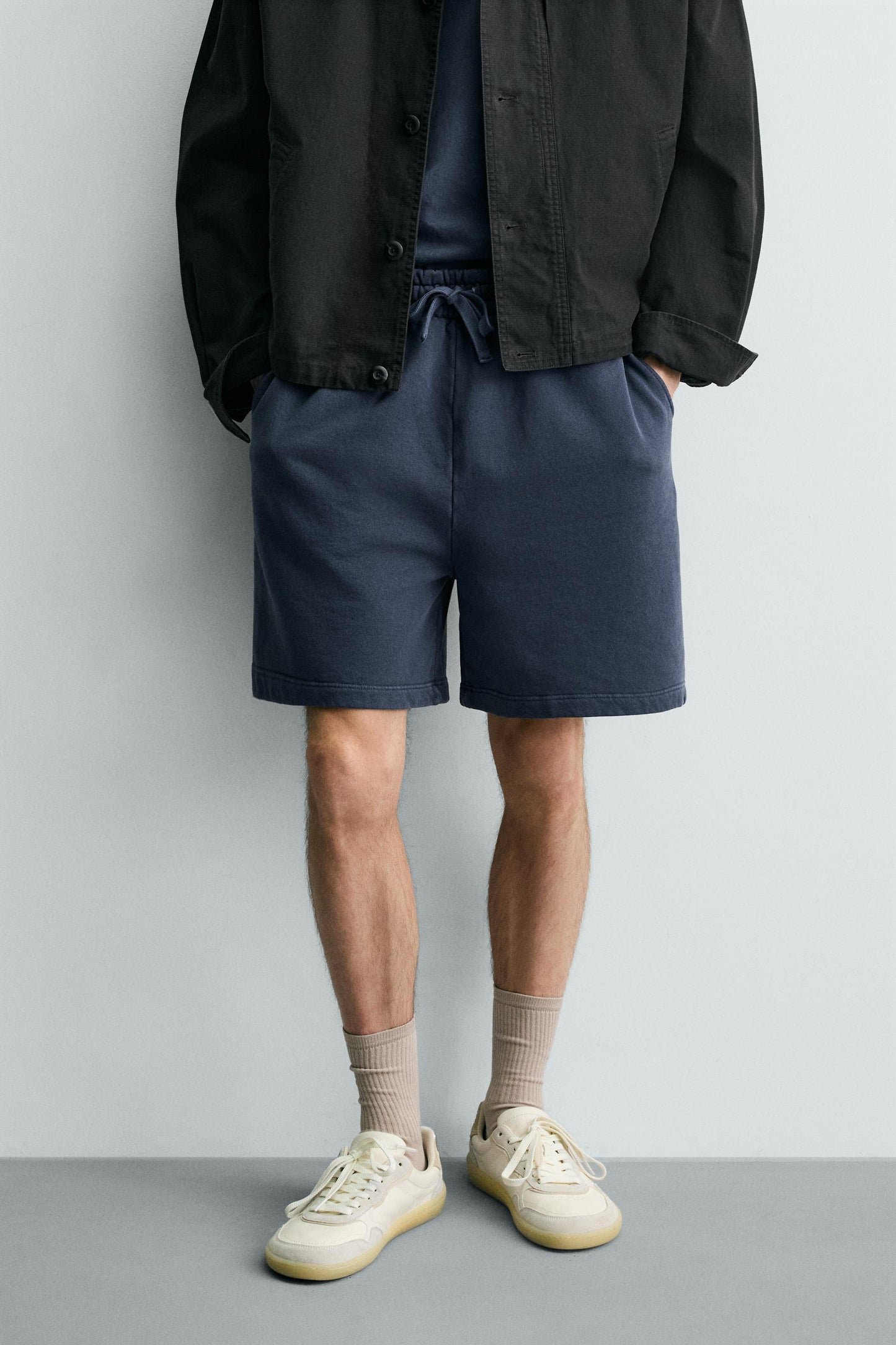 CALÇÕES BERMUDA JOGGER BÁSICOS LAVADOS