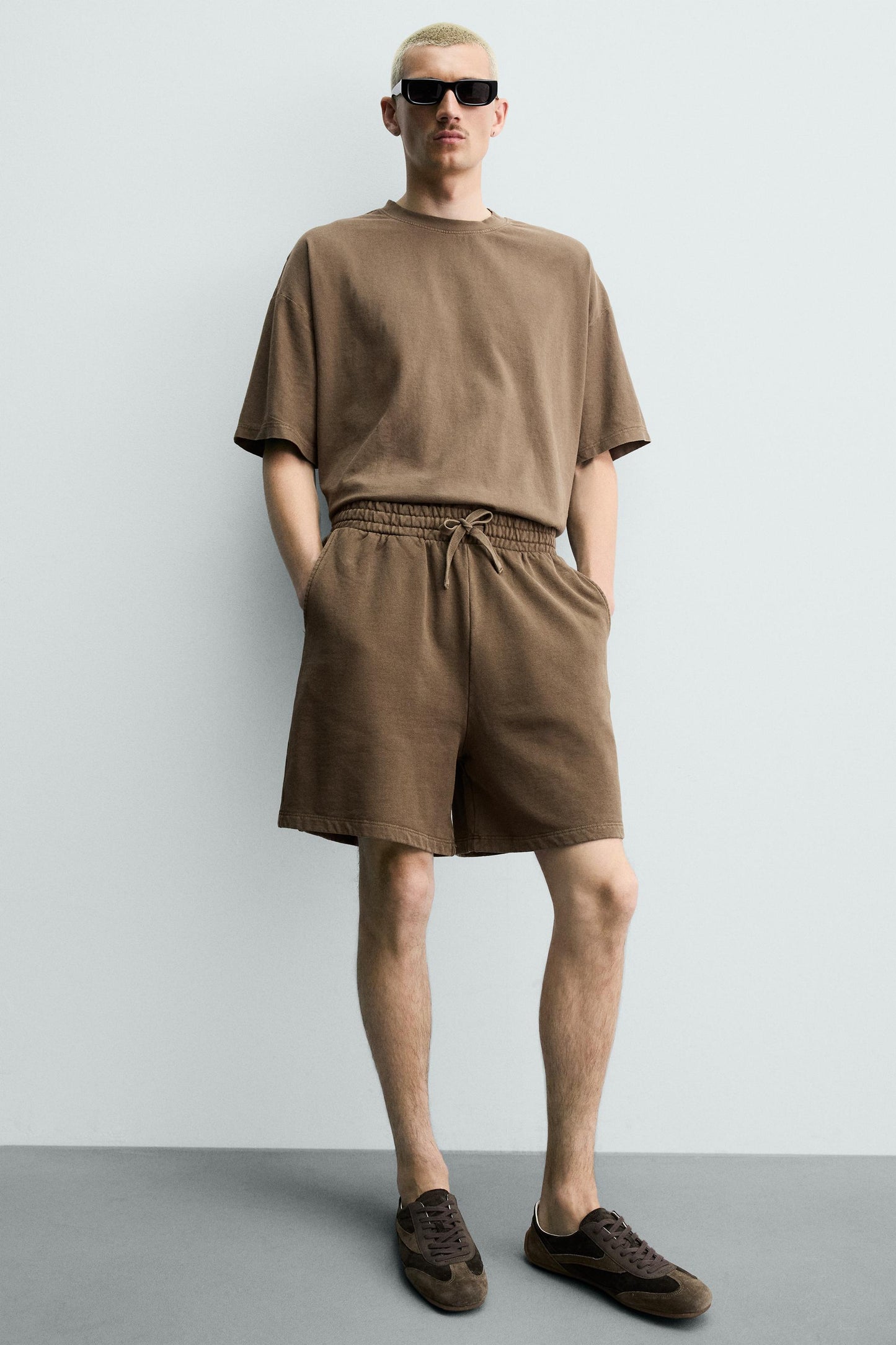 CALÇÕES BERMUDA JOGGER BÁSICOS LAVADOS