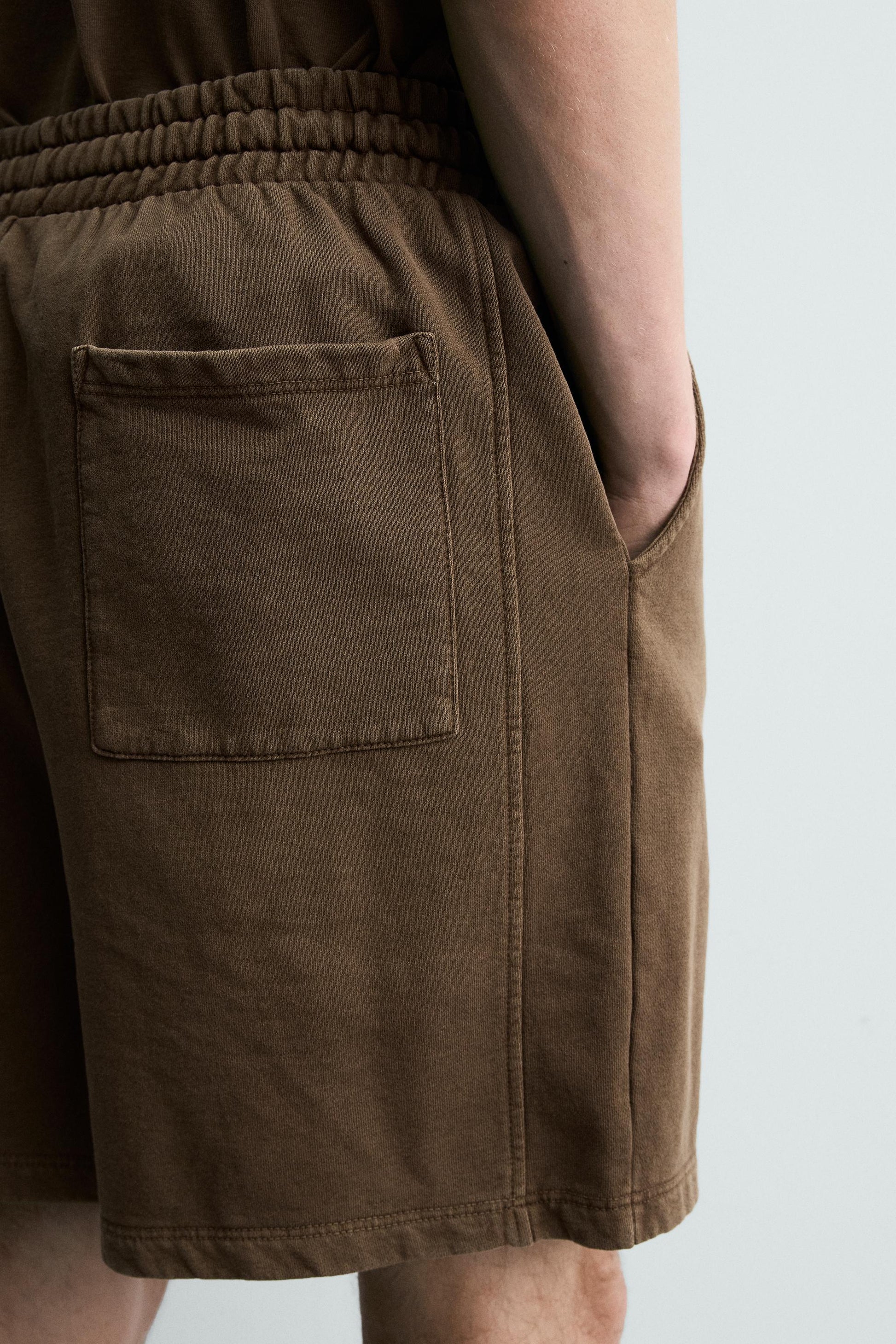 CALÇÕES BERMUDA JOGGER BÁSICOS LAVADOS