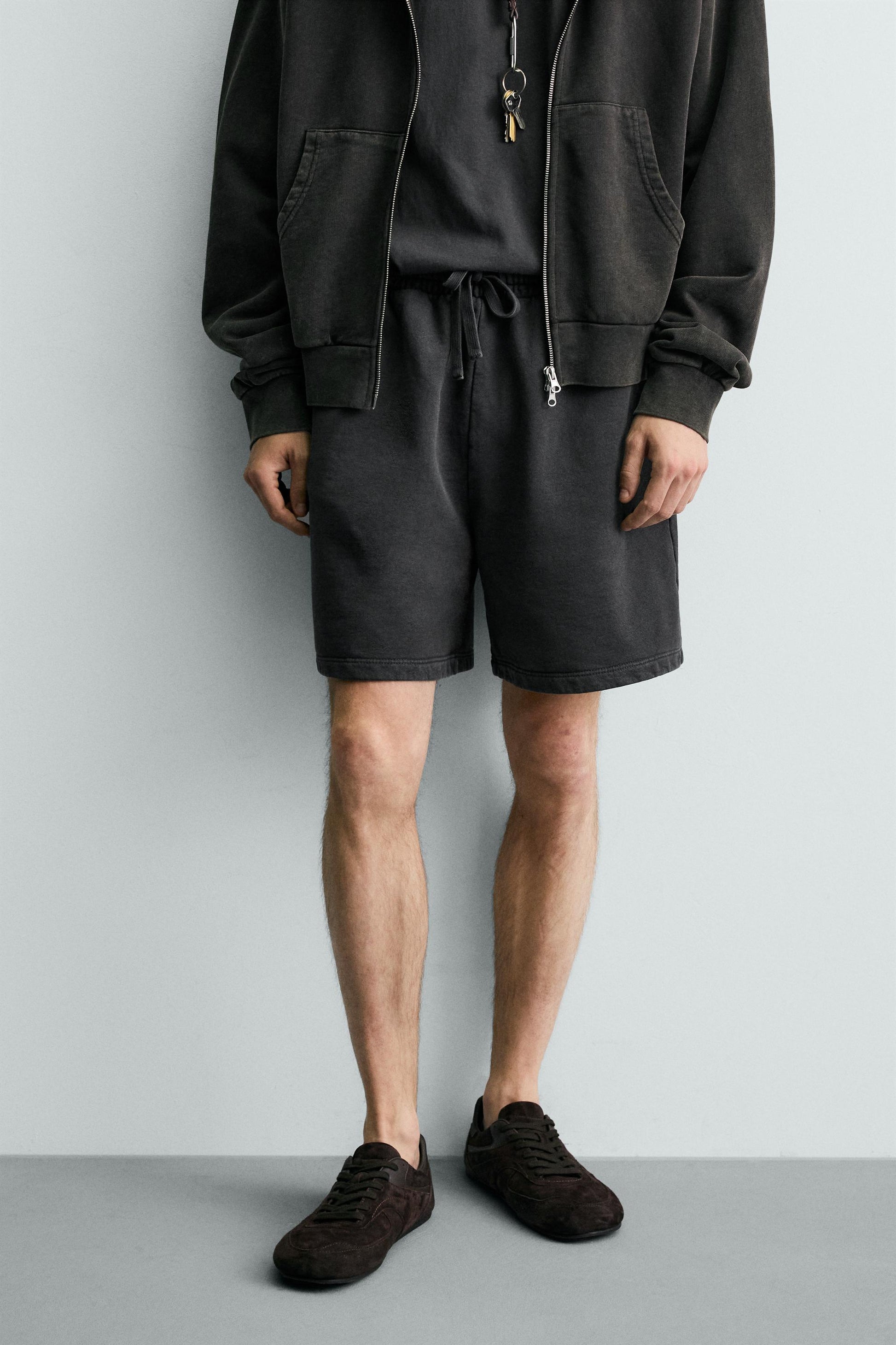 CALÇÕES BERMUDA JOGGER BÁSICOS LAVADOS