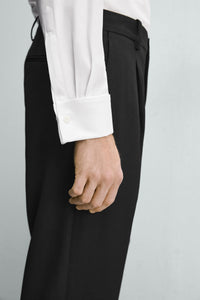 CAMISA SLIM FIT PUNHO COM BOTÃO