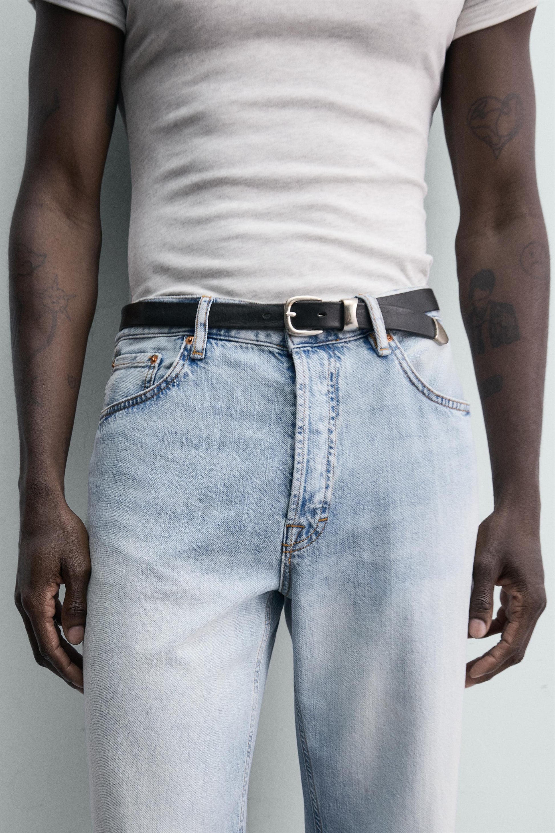 JEANS LEVES REGULAR FIT