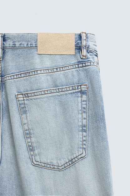 JEANS LEVES REGULAR FIT