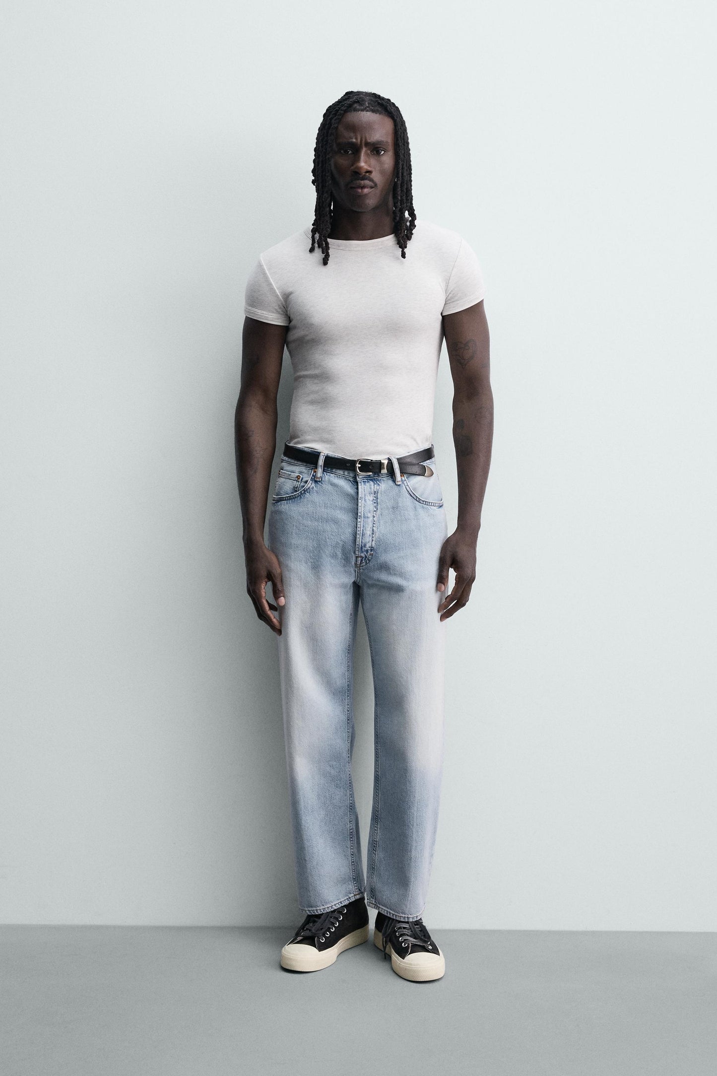 JEANS LEVES REGULAR FIT