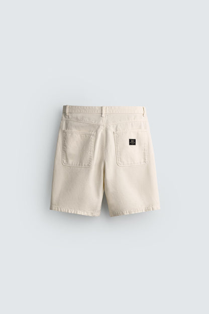 CALÇÕES BERMUDA STRAIGHT FIT COM BOLSOS