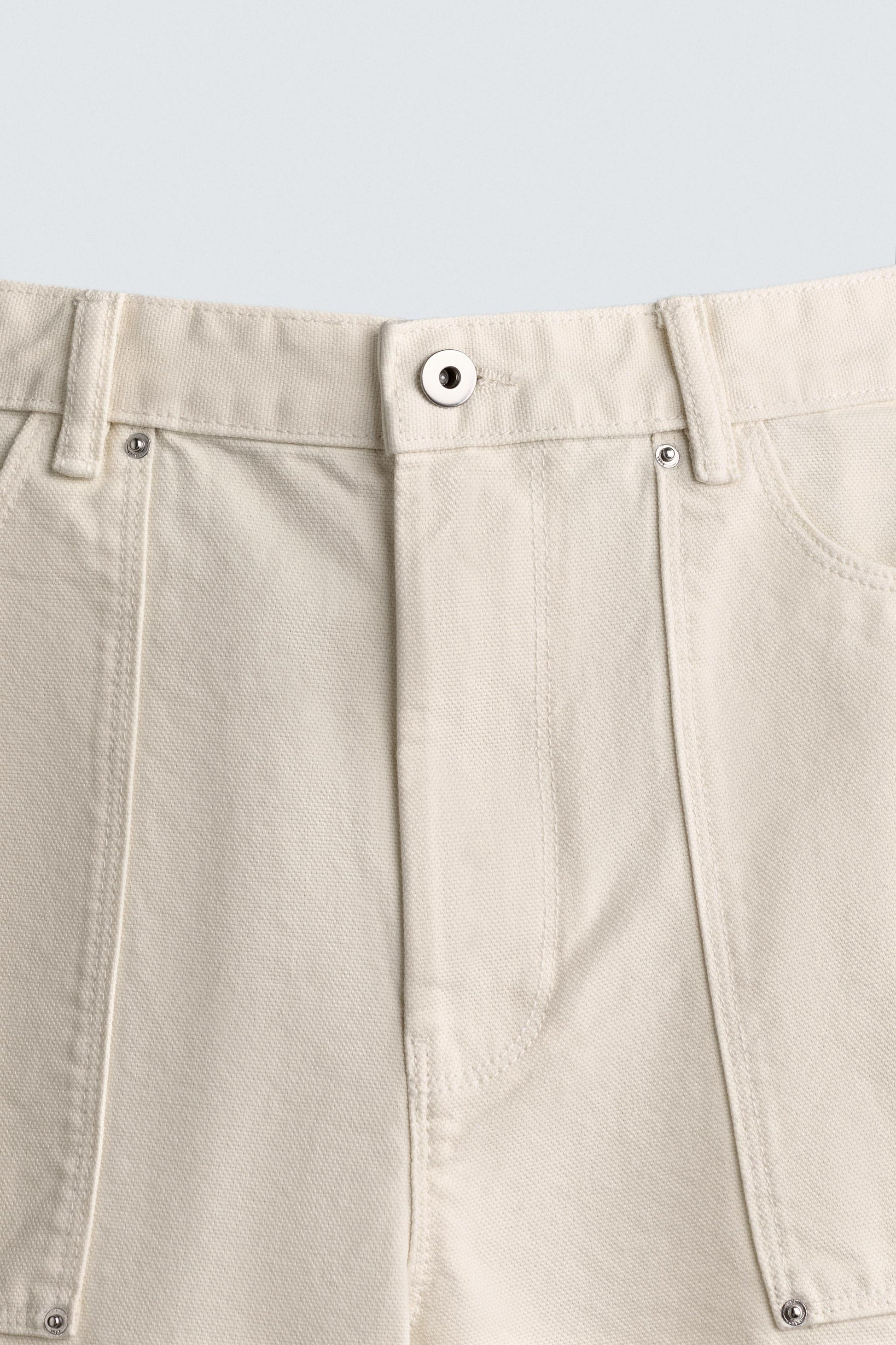 CALÇÕES BERMUDA STRAIGHT FIT COM BOLSOS