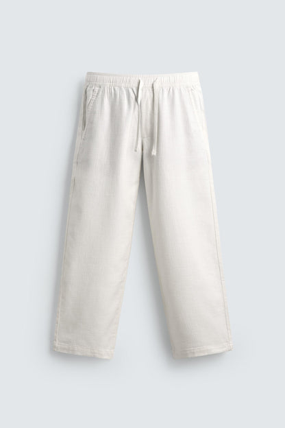 CALÇAS RELAXED FIT COM ESTRUTURA