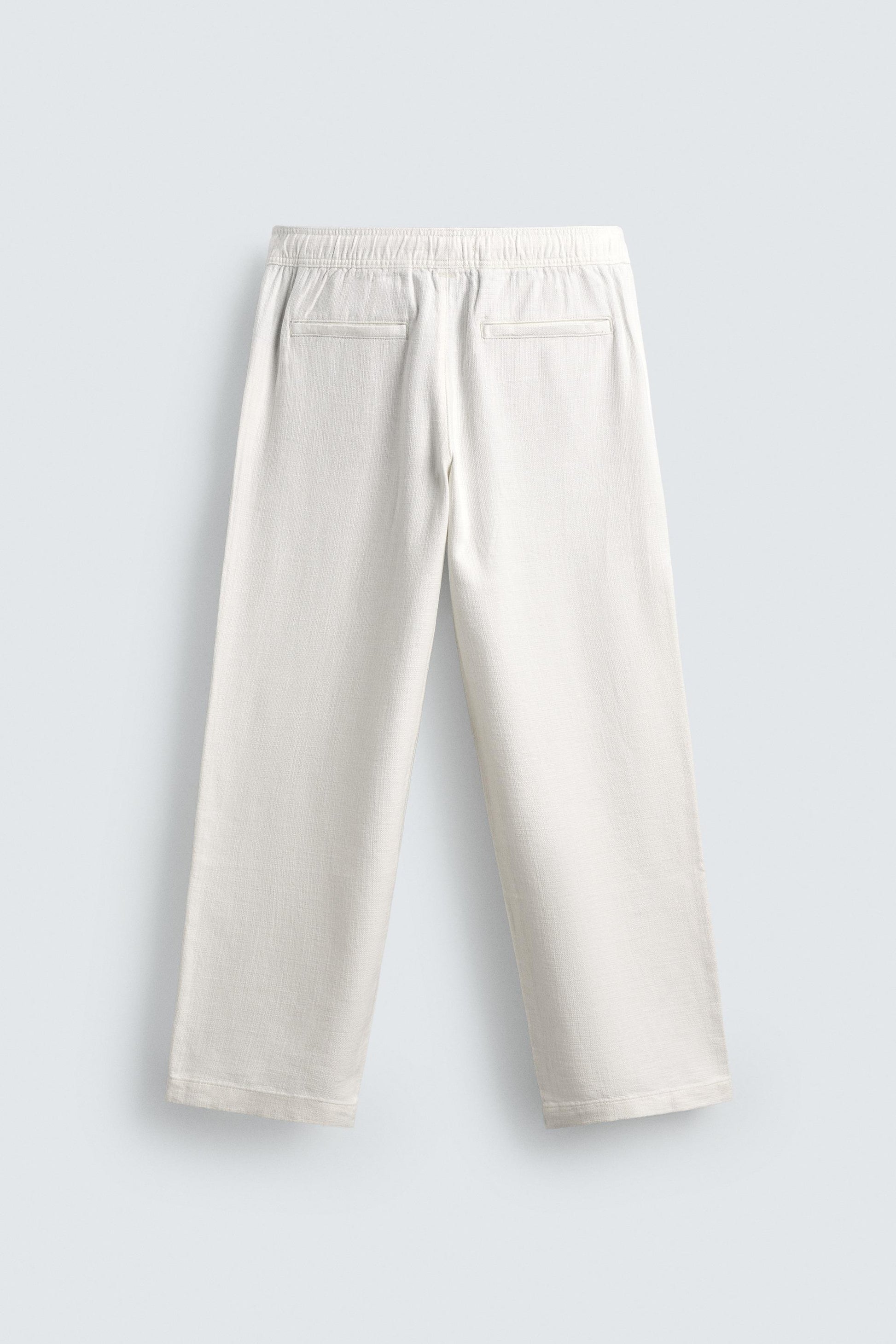 CALÇAS RELAXED FIT COM ESTRUTURA