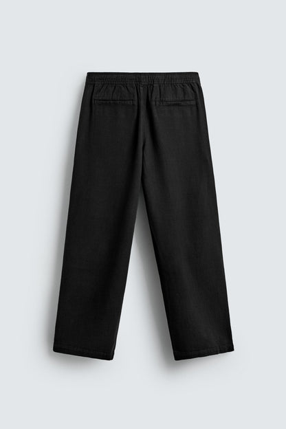 CALÇAS RELAXED FIT COM ESTRUTURA