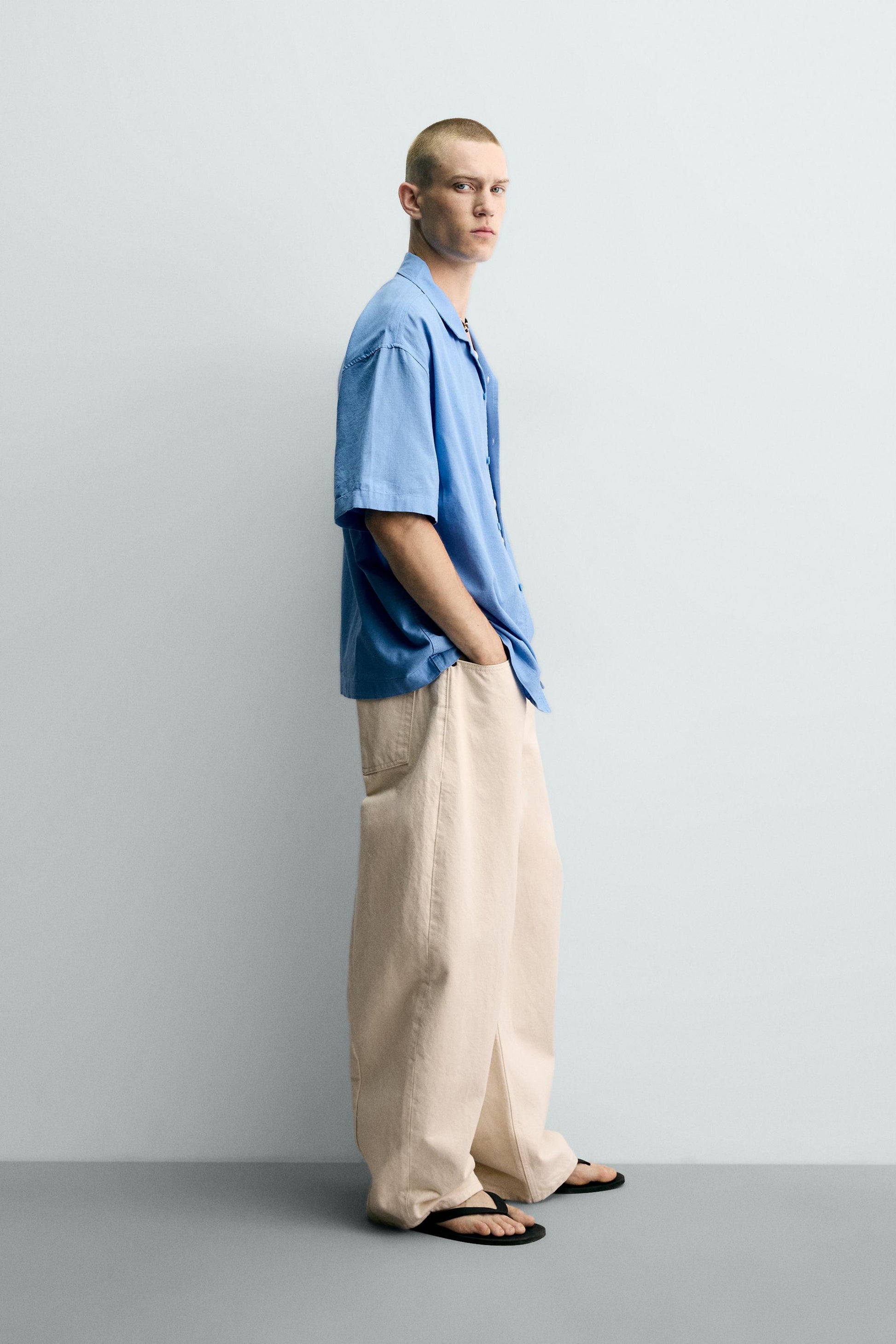 CAMISA RELAXED FIT COM BORDADO SOL