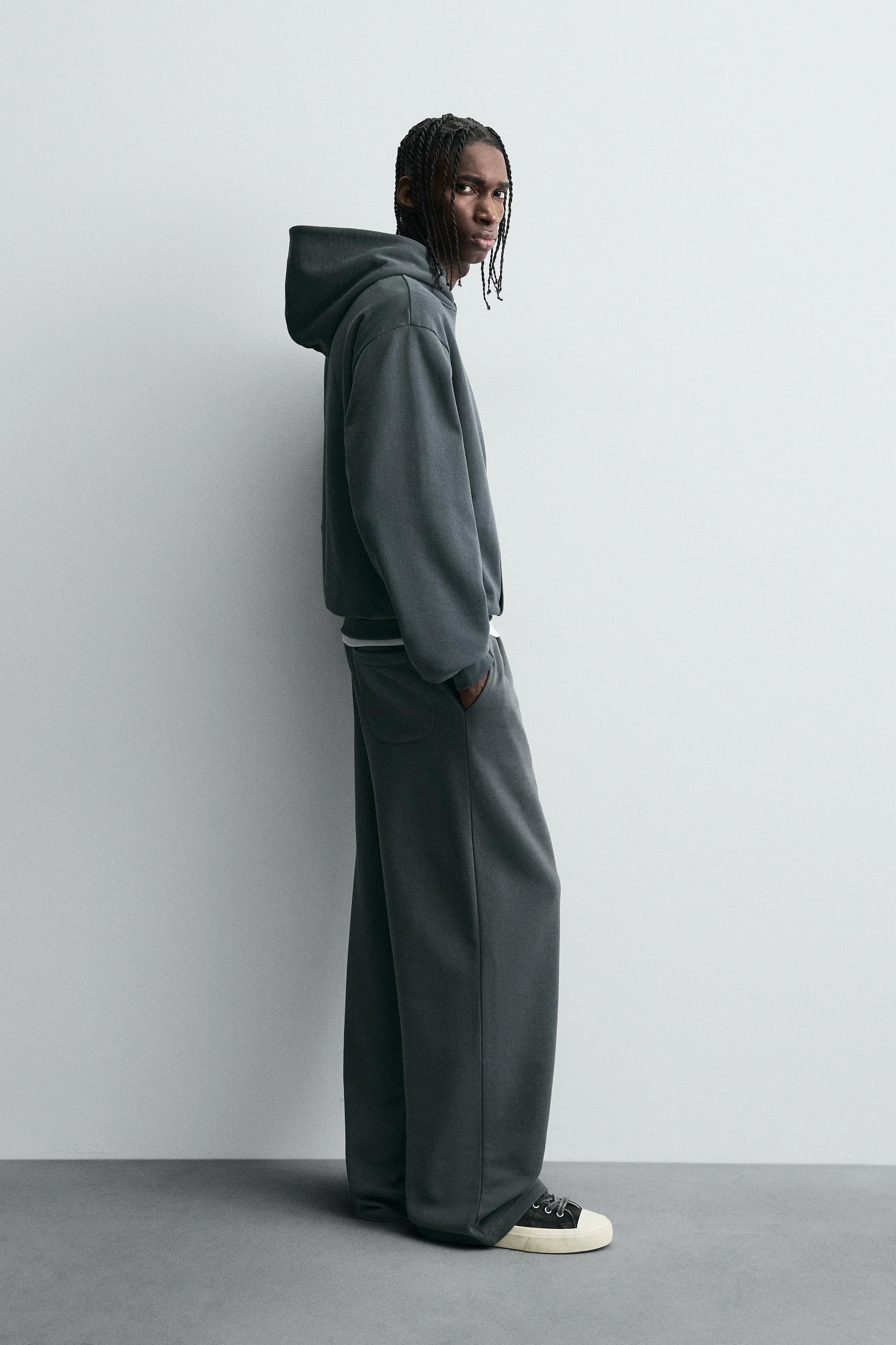 CALÇAS JOGGER RELAXED FIT BÁSICAS