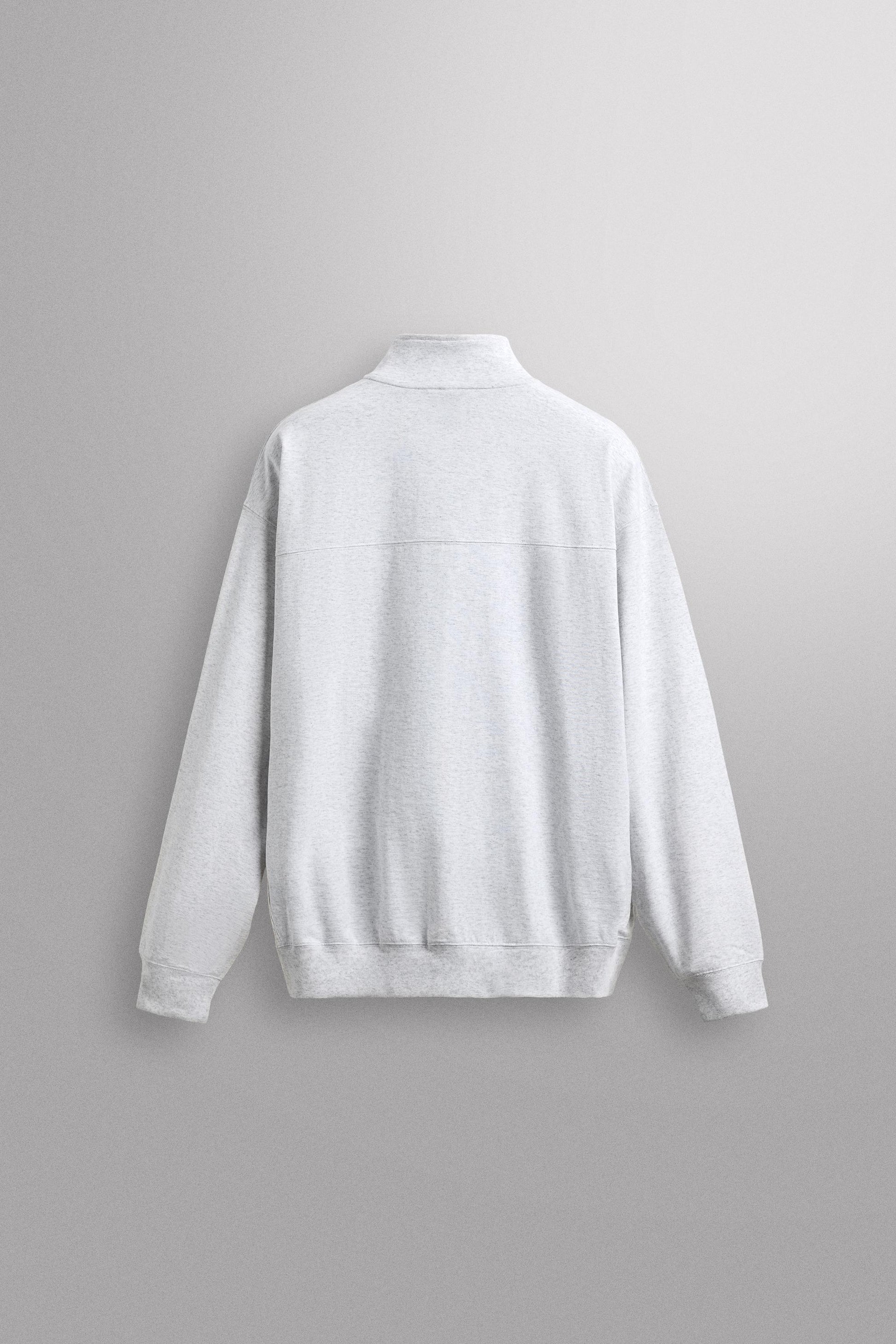 SWEATSHIRT RELAX FIT COM FECHO DE CORRER