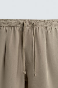 CALÇAS REGULAR FIT 100% LIOCEL