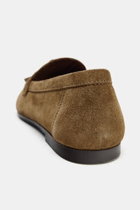 MOCASSINS EM CROUTE COM BORLAS - Castanho