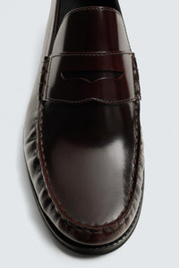 MOCASSIM FRANZIDO EM PELE