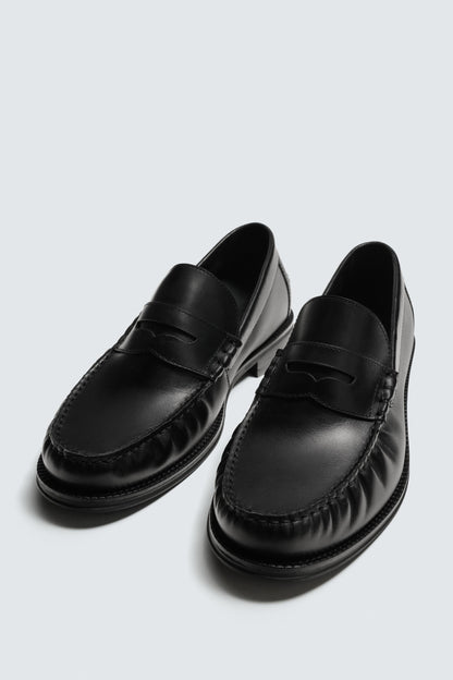 MOCASSIM FRANZIDO EM PELE