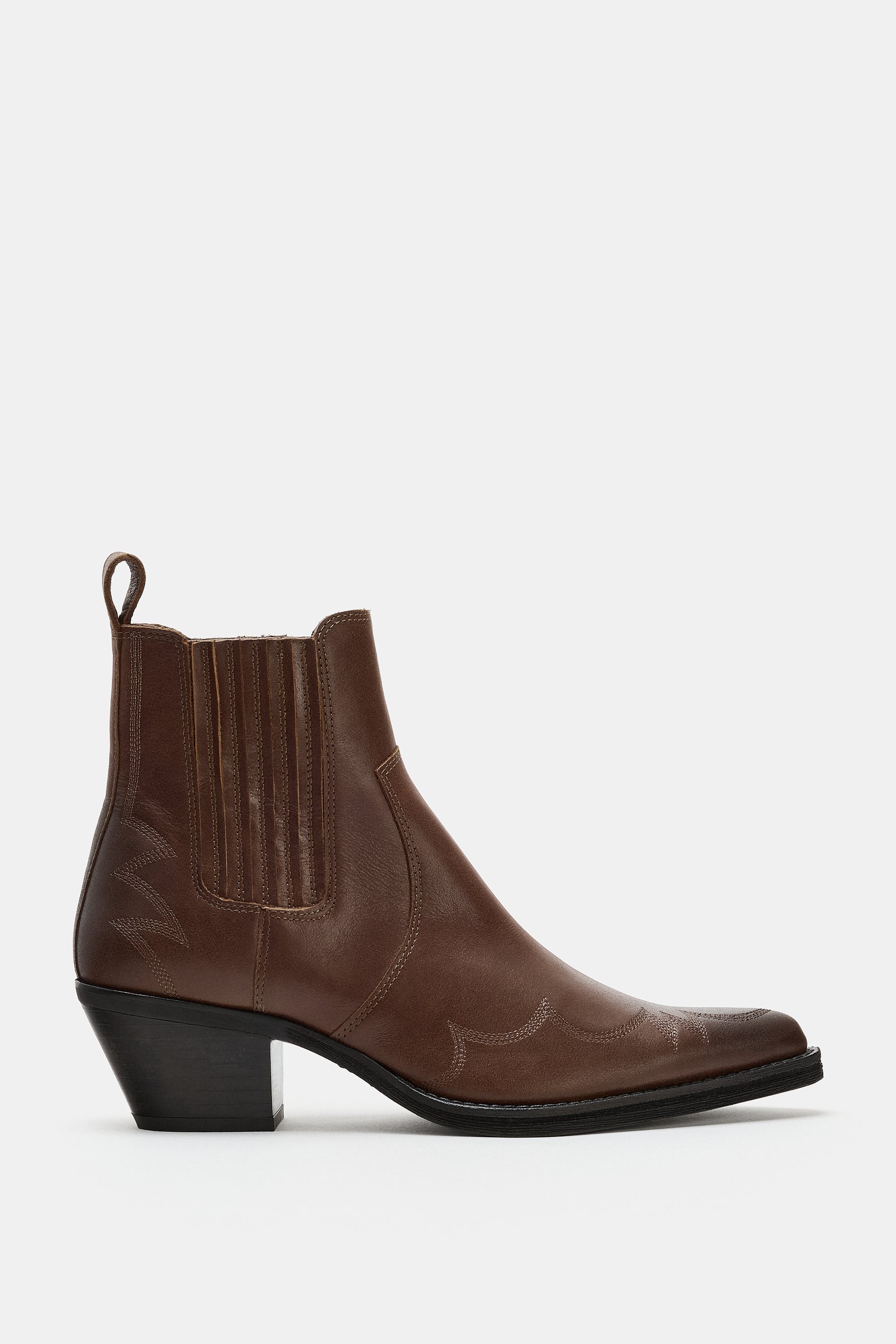 BOTIM COWBOY DE PELE COM BORDADOS - Castanho