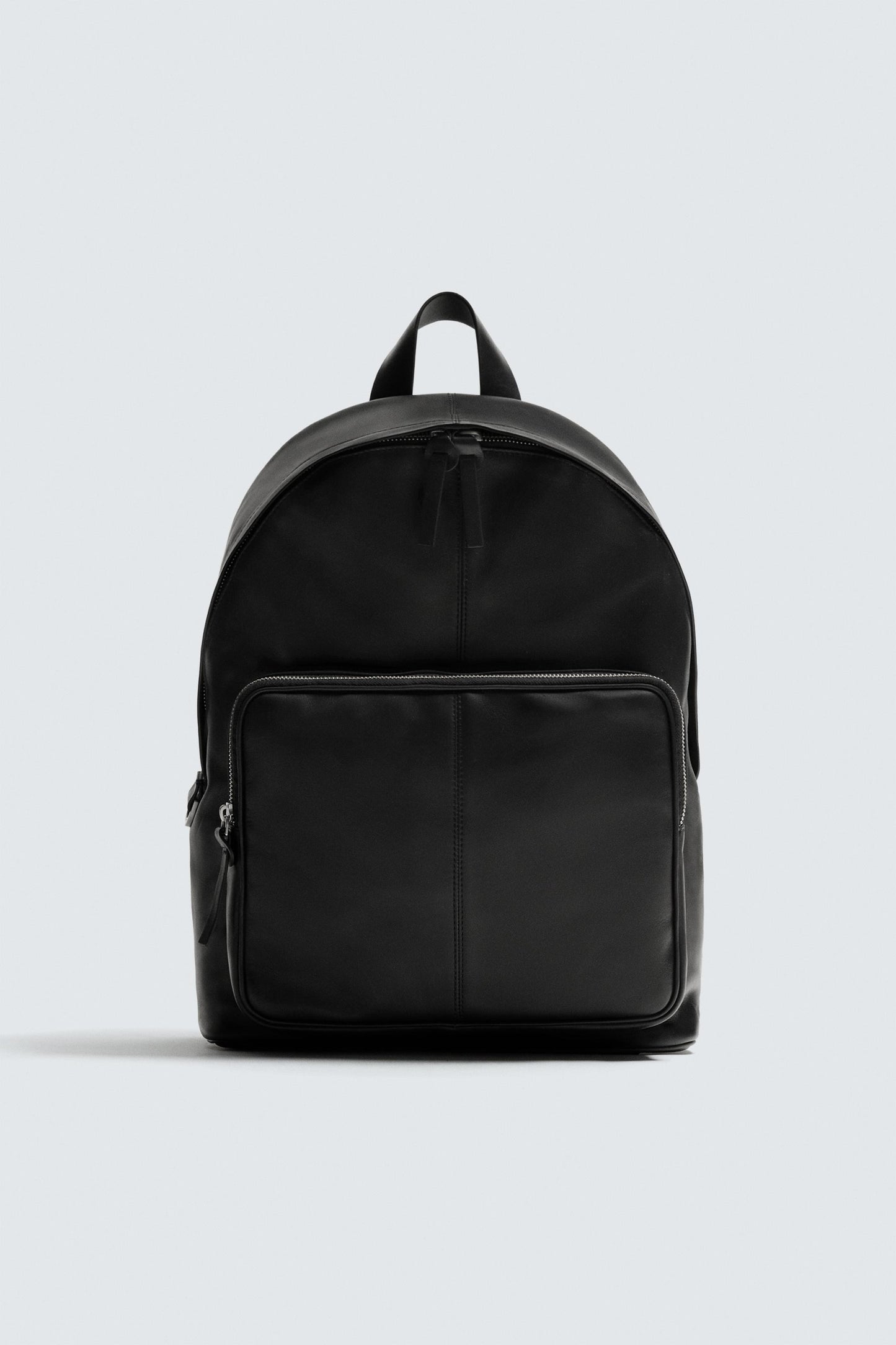 MOCHILA EM PELE