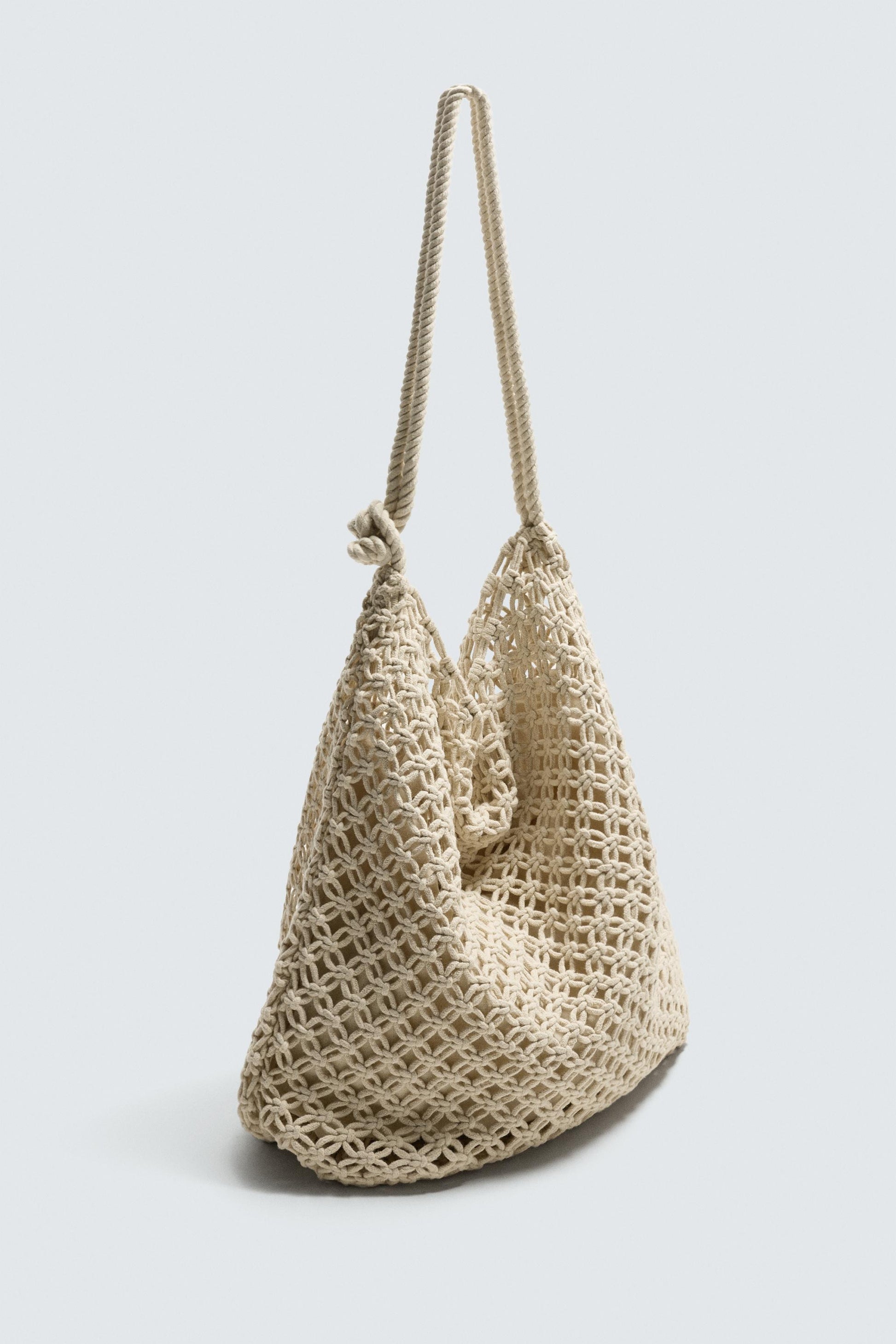 MALA DE OMBRO EM MACRAMÉ