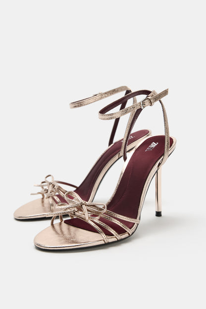 SANDÁLIA DE TACÃO COM LAÇOS - dourado-rosa
