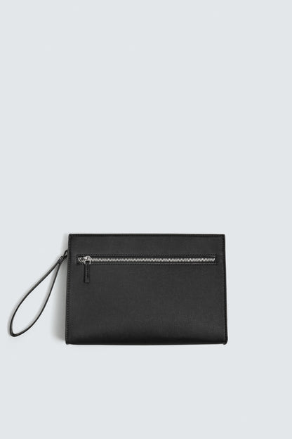 MALA CLUTCH COM TEXTURA
