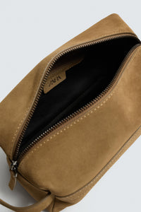 NECESSAIRE DE PELE