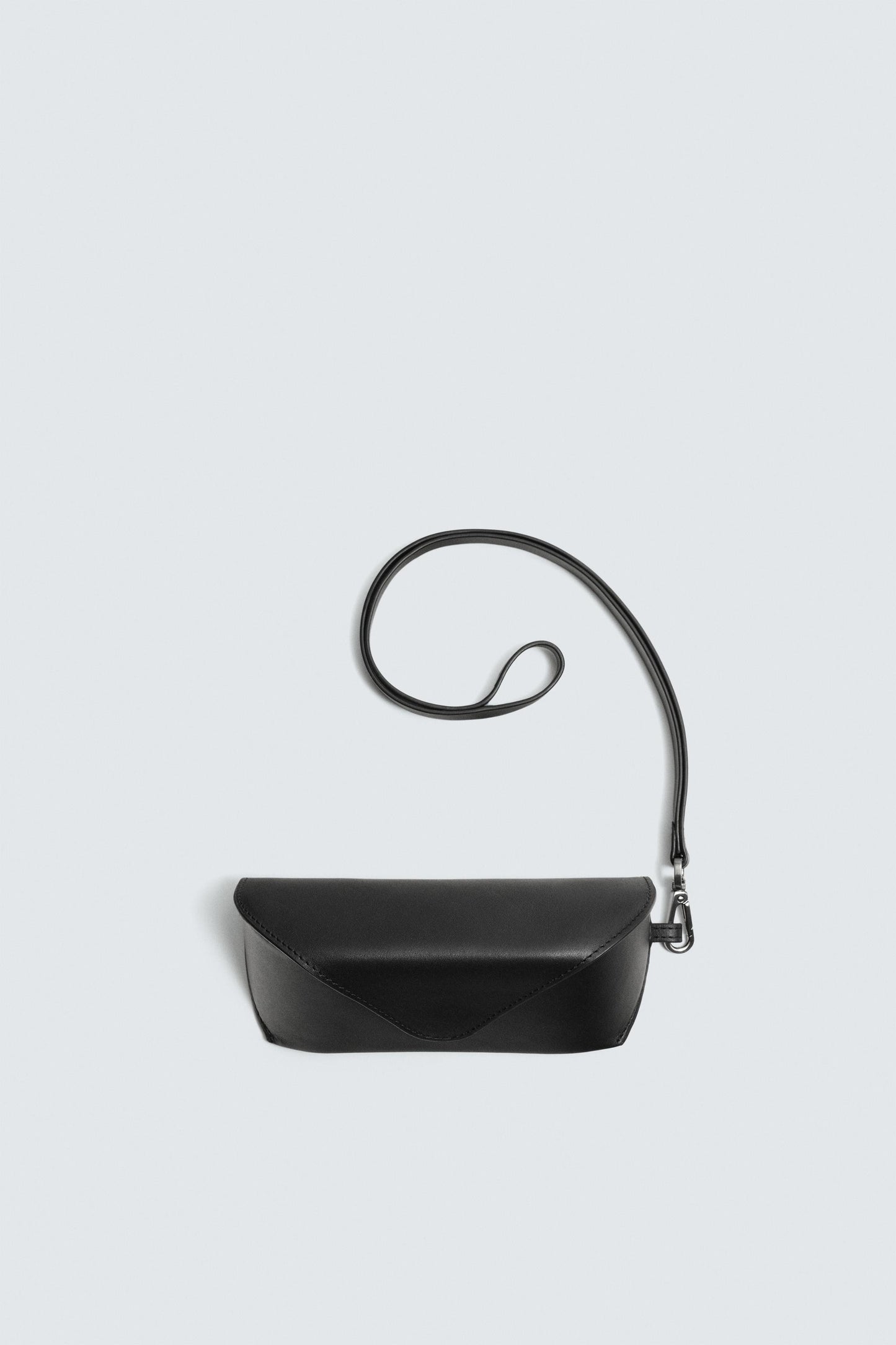 BOLSA PARA ÓCULOS EM PELE
