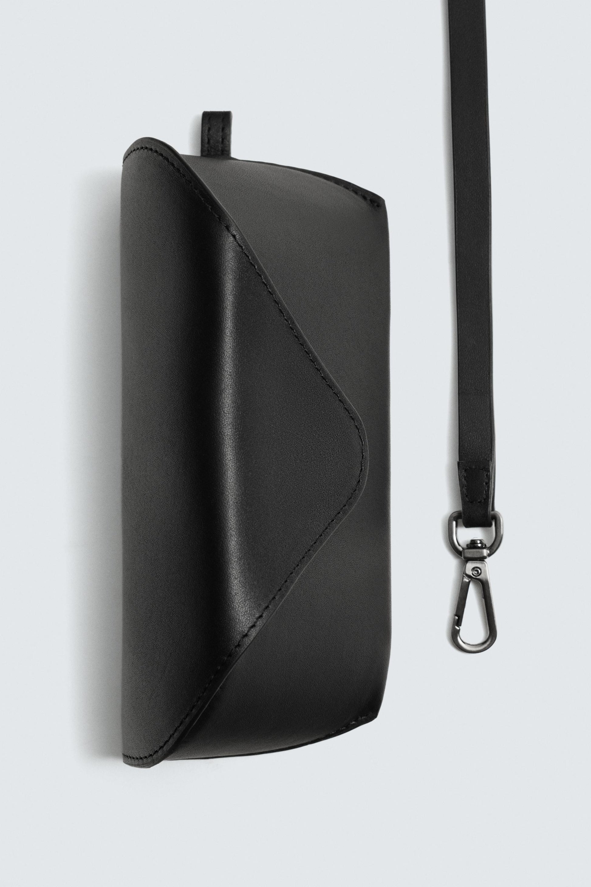 BOLSA PARA ÓCULOS EM PELE