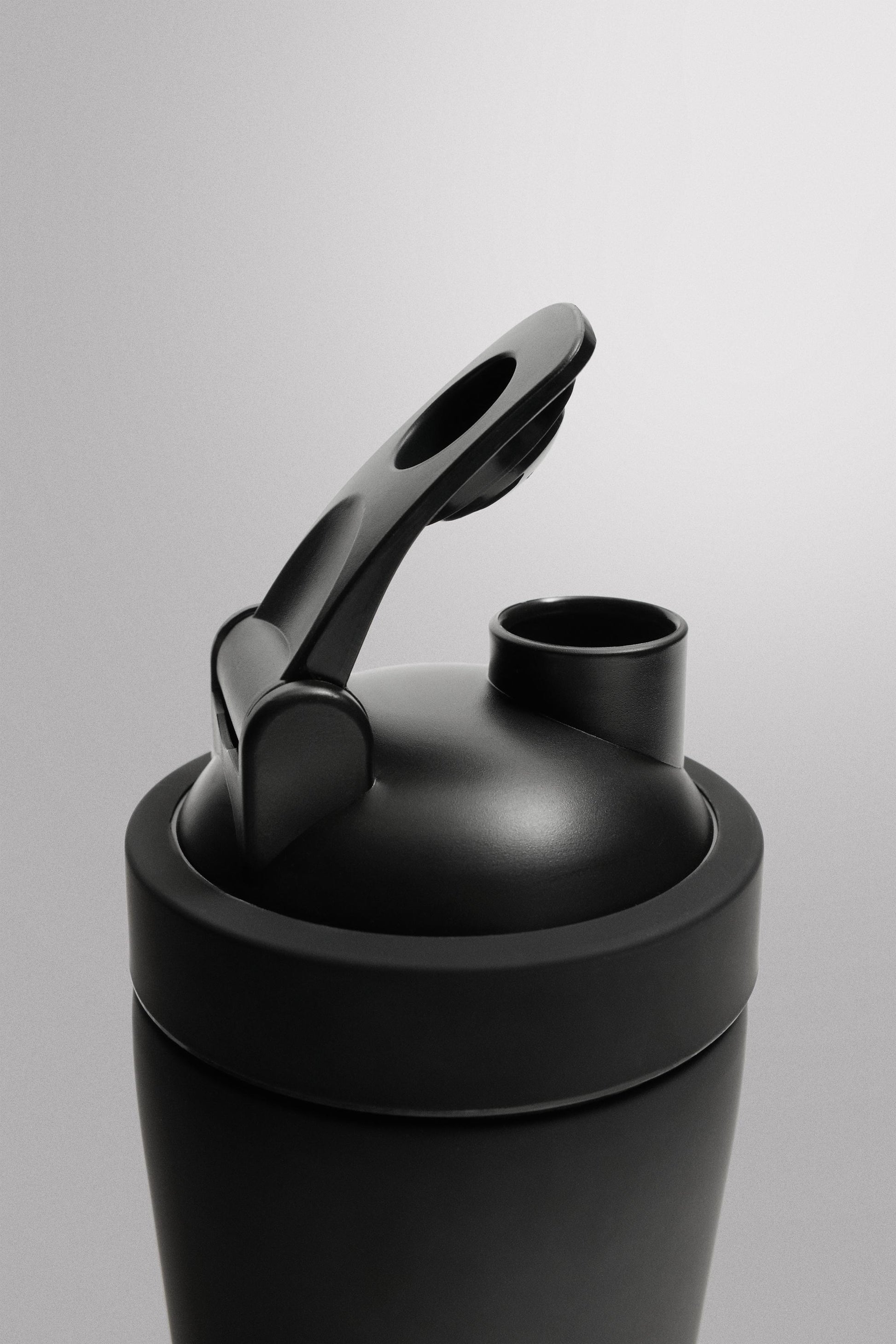 SHAKER DESPORTIVO 500 ML
