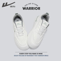 Os novos sapatos brancos da Warrior's, ténis versáteis de sola grossa e tendência primaveril, sapatos masculinos de alta estética, sapatos casuais de moda para deslocações