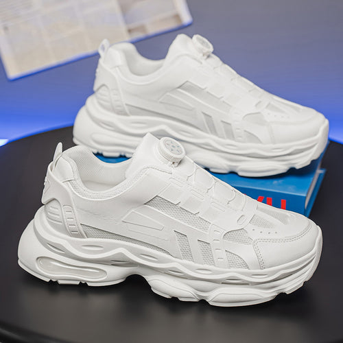 Sapatos masculinos de verão 2025 Novos sapatos brancos respiráveis, sapatos desportivos versáteis e de sola grossa para homens na moda, sapatos casuais