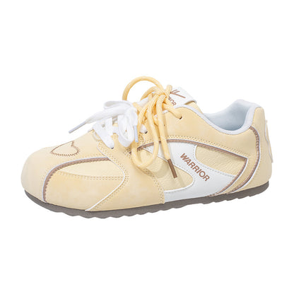 Os novos sapatos de treino alemães, modernos, versáteis e confortáveis da Warrior, sapatilhas de ballet femininas coreanas com blocos de cor, sapatos casuais de alto valor