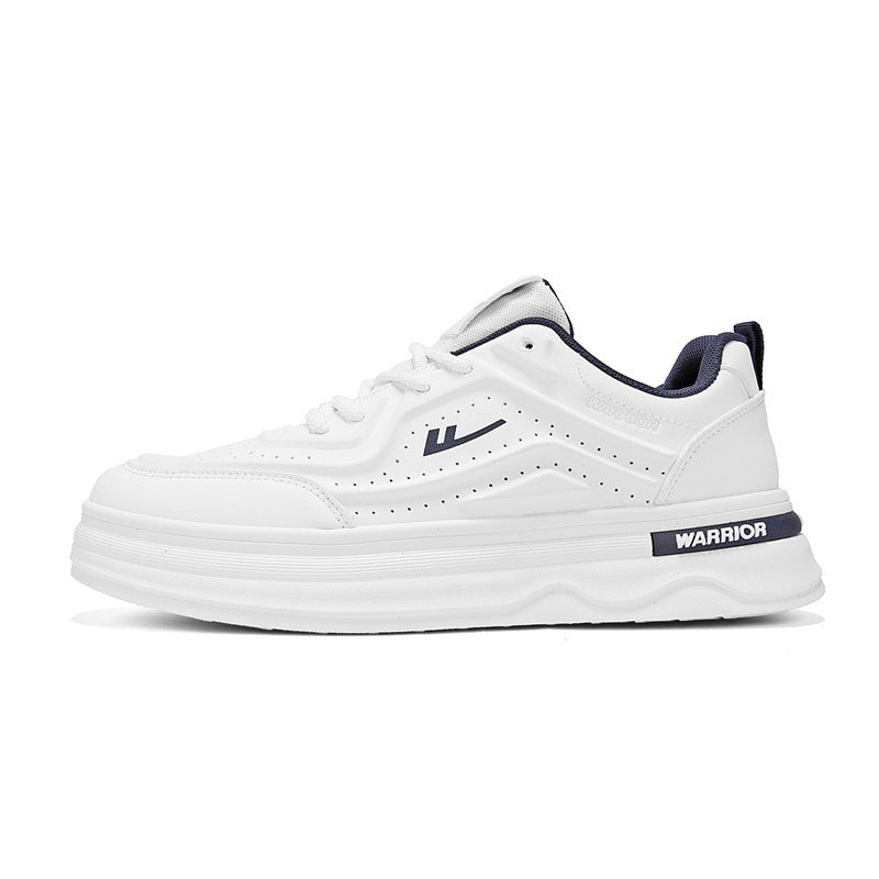 Os novos sapatos brancos da Warrior's, ténis versáteis de sola grossa e tendência primaveril, sapatos masculinos de alta estética, sapatos casuais de moda para deslocações