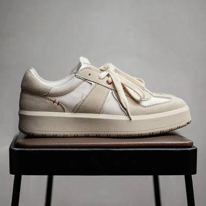 Sapatos de treino moral masculino, primavera/outono 2024 novos sapatos retro retro e versáteis, ténis desportivos casuais de sola grossa para homens que aumentam a altura
