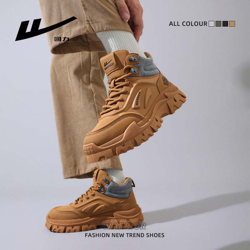 Sapatos plataforma altos Warrior, vestuário de trabalho, botas amarelas grandes e desportivas, casuais, de alta gama, viagens ao ar livre, sapatos masculinos de outono ao estilo britânico