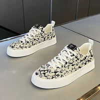 Primavera masculina, novos sapatos de lona de sola espessa, respiráveis, luxuosos, versáteis, desportivos, casuais e modernos, sapatos elevados de sola grossa para homem