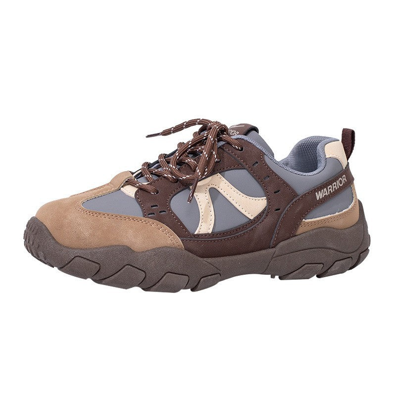 Os novos sapatos de sola grossa da Warrior Merald, sapatos de treino moral, sapatos de algodão confortáveis forrados a polar de inverno, sapatos de viagem versáteis e quentes de viagem com blocos de cor