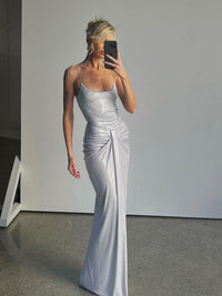 Vestido longo de ajuste longo elegante, elegante para mulheres europeias e americanas maduras, plissado e torcido, com punhos, com punhos altos e pregueado