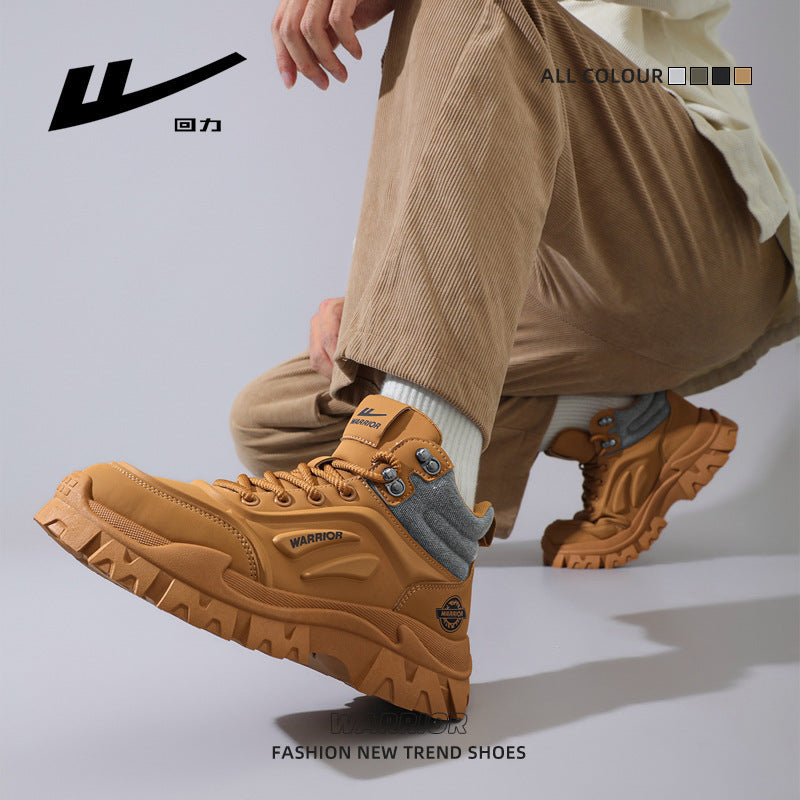 Sapatos plataforma altos Warrior, vestuário de trabalho, botas amarelas grandes e desportivas, casuais, de alta gama, viagens ao ar livre, sapatos masculinos de outono ao estilo britânico
