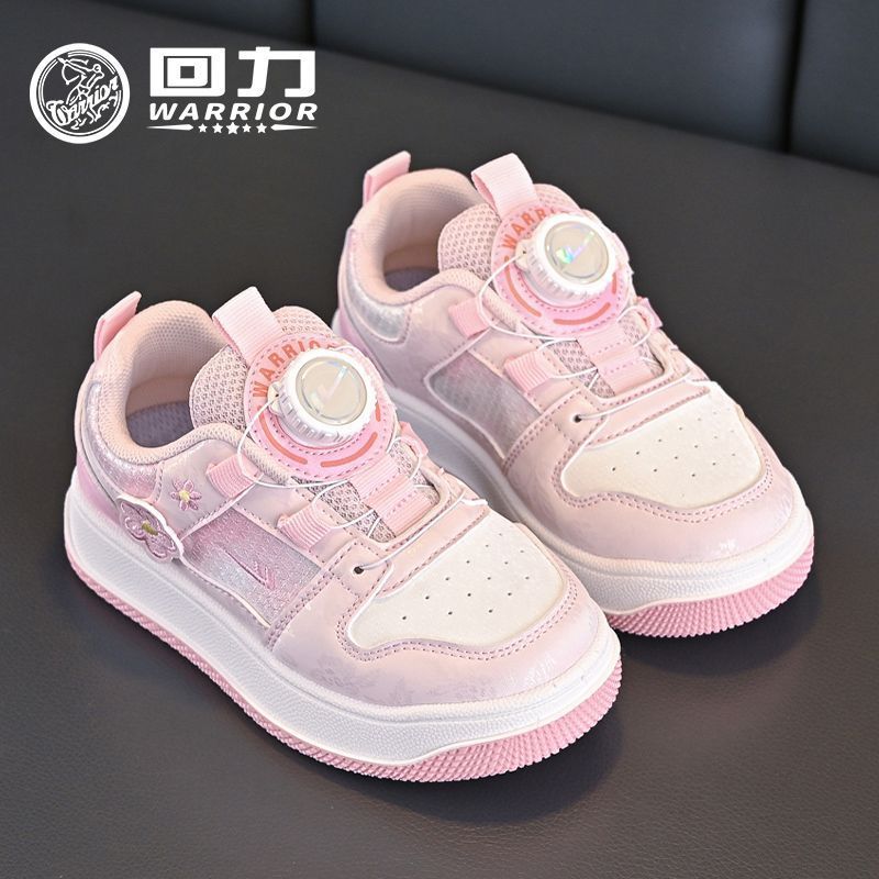 Os novos sapatos de rapariga fofos, versáteis e versáteis da Warrior com blocos de cor, sapatos de surf confortáveis e de aparência elevada, sapatos casuais baixos e enérgicos