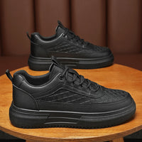Sapatos masculinos de verão, sapatos brancos novos e respiráveis, ténis desportivos casuais versáteis e de sola grossa ao estilo coreano, versáteis, sapatos modernos