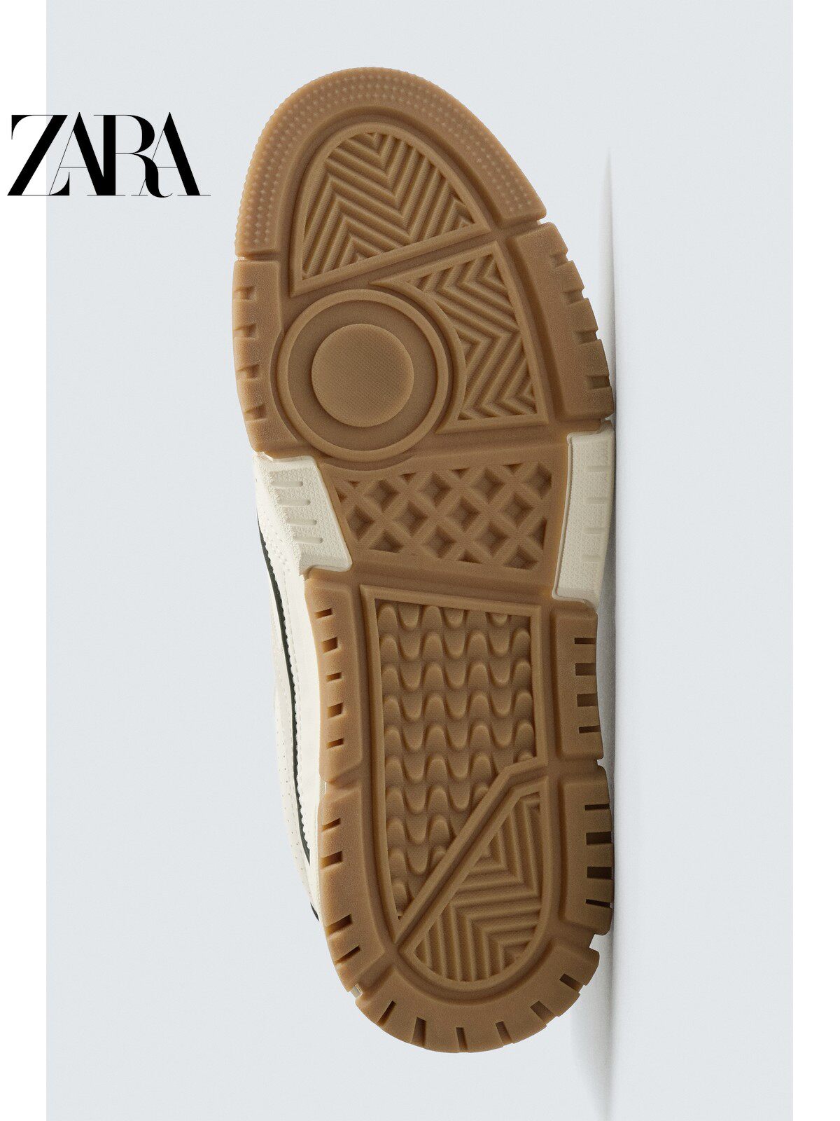 ZARA 2026 Verão Novo Sapatos Masculinos Branco Leve Retrô Tênis de Sola Grossa 2248820 001