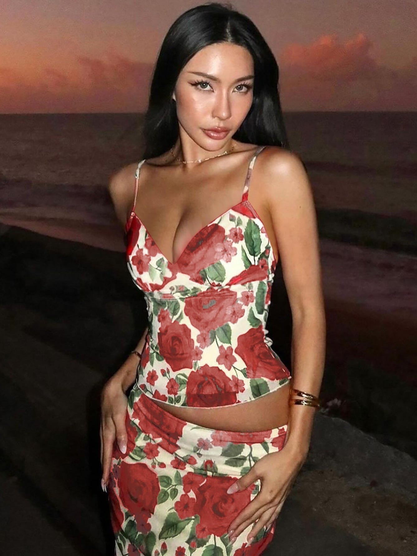 Amazon 2026 Summer 2026 Conjunto de Saias Longas Ajustadas ao Corpo Estampado Floral Floral com Estampado em V, Alças Finas e Ajustados ao Corpo da Anca na Amazon 2026