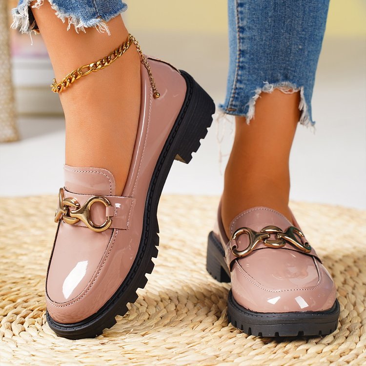 Sapatos pequenos de couro ao estilo britânico para mulheres, sapatos simples de salto redondo e salto grosso de 2025, sapatos de sola grossa, mocassins versáteis primavera/outono